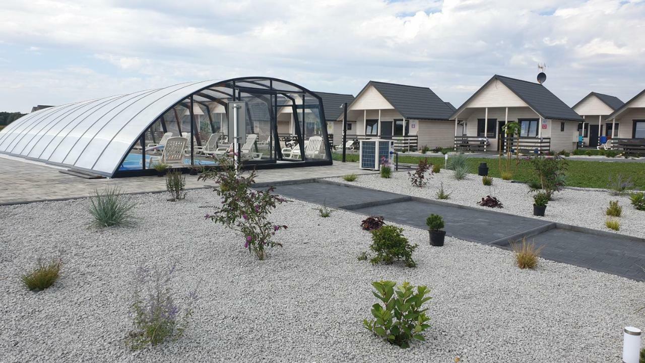Domki Letniskowe Biala Perla Jezierzany Extérieur photo